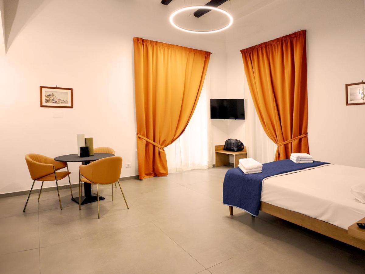 Relais Don Pedro De Toledo Hotel Napels Buitenkant foto